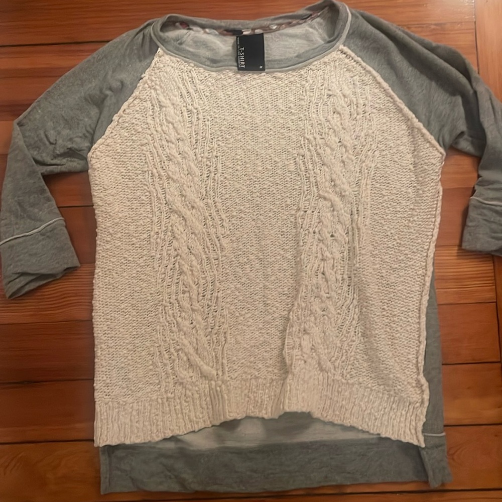 EUC Anthropologie Raglan Mixed Material Top - Size M